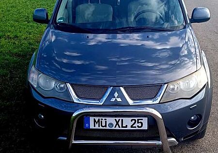 Mitsubishi Outlander 2.4 4WD CVT Instyle