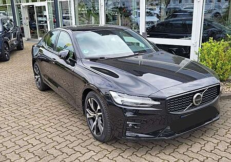 Volvo S60 Lim. Plus Dark AWD