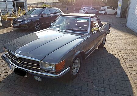 Mercedes-Benz 500 W107046 500SL