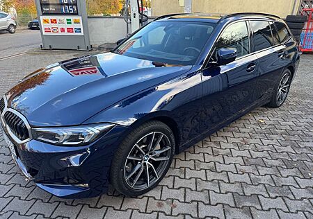 BMW 330 3 Touring i xDrive,NaviPro,LED,SportsitzeDAB