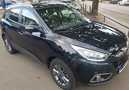 Hyundai ix35 1.7 CRDi 2WD 6G Klima SHZ Navi AHK LMF17"BC