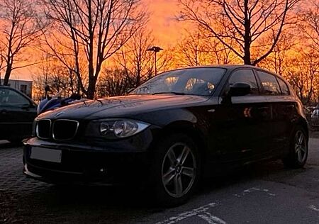 BMW 116i 116 - Service neu