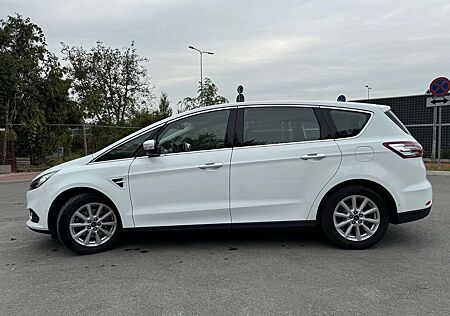 Ford S-Max +1.5+Eco+Boost+Start-Stopp+Titanium