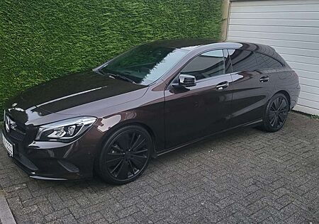 Mercedes-Benz CLA 180 Shooting Brake 7G-DCT
