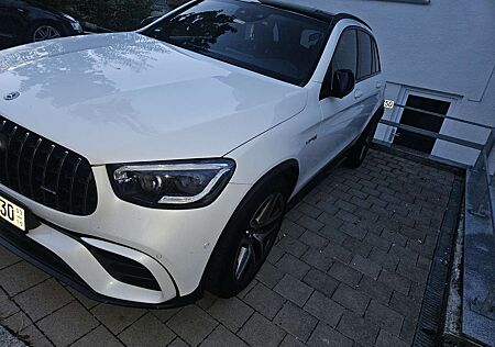 Mercedes-Benz GLC 63 AMG 4Matic+ Speedshift MCT 9G