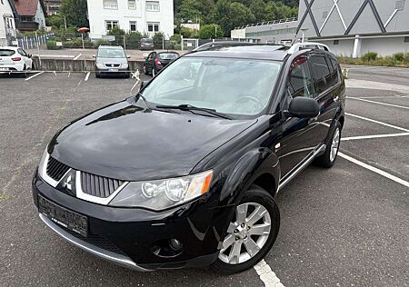 Mitsubishi Outlander 2.2 DI-D Instyle 7Sitzer/Klima