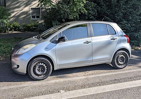 Toyota Yaris 5-Türer 1.0 VVT-i Cool