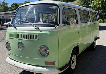 Volkswagen T2 T2 Bus/Billi Typ 24 Bj1972 restauriert Oldie TOP