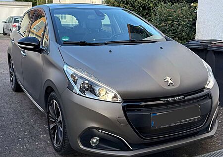 Peugeot 208 1.2 PureTech 110 PS Panoramadach