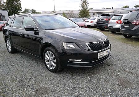 Skoda Octavia 2.0TDI Combi Style*DSG*NAVI*SHZ*PDC*AHK*