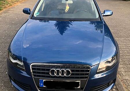 Audi A4 Avant 2.0 TDI DPF multitronic Attraction