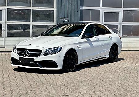 Mercedes-Benz C 63 AMG Performa/Pano/ACC/Burme/Coma/Memo/360°