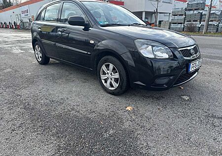 Kia Rio Fließheck 1.4 Vision