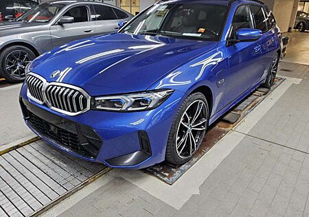 BMW 330 e TOURING xDRIVE M SPORT SHADOW/ACC/HuD/PANO