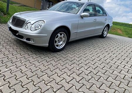 Mercedes-Benz E 220 CDI (211.006)