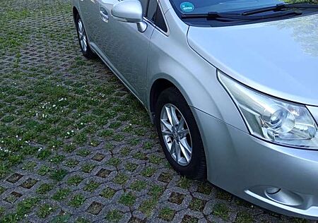 Toyota Avensis Combi 1.8