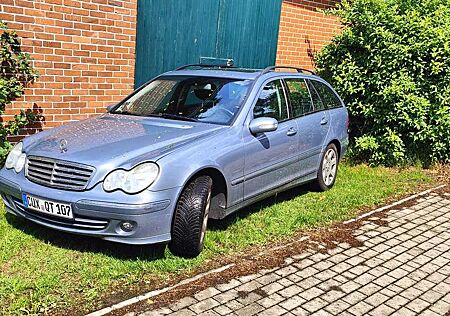 Mercedes-Benz C 220 T CDI (LA)(203.208)