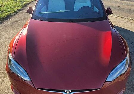 Tesla Model S Ludicrous Performance