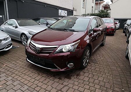 Toyota Avensis Kombi Executive Pano/Leder/Xenon/AHK