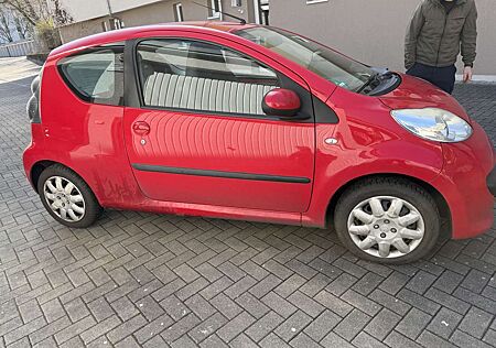 Peugeot 107 70 2-Tronic Filou Festpreis