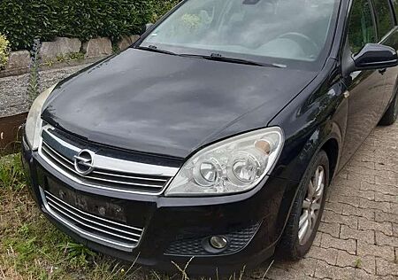 Opel Astra H Caravan 1.6 Edition