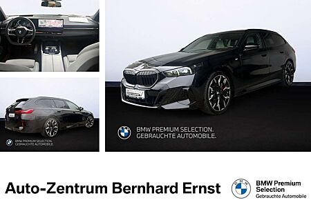 BMW 520 d xDrive Tou M Sport AHK Standhz.Pano B&W