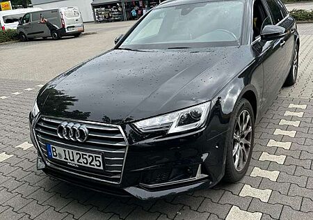 Audi A4 35 TDI sport