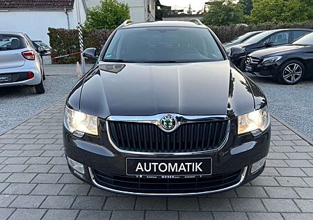 Skoda Superb Combi Family 4x4 NAVI LEDER AHK SHZ PDC