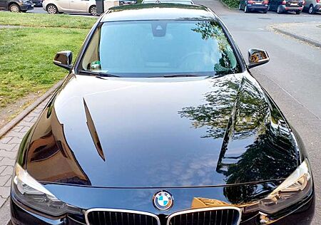BMW 318d 318 Touring Aut. Advantage