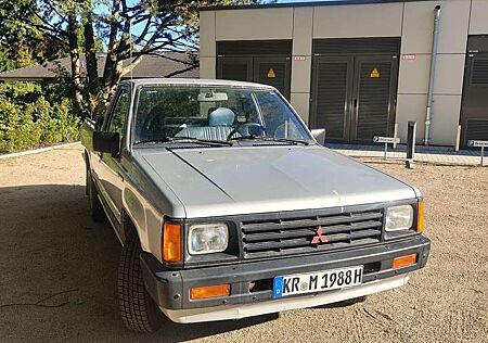 Mitsubishi PICK UP Mighty Max Oldtimer wie Dodge RAM 50