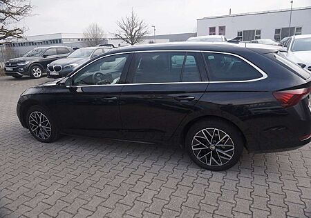 Skoda Octavia Combi Style*AUTM*NAVI*LEDER*ACC*PANO*CAM