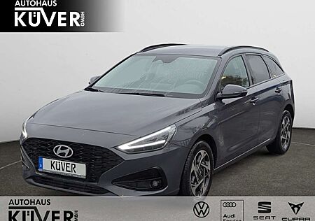 Hyundai i30 Family Kombi 1.5 T-GDi DCT Navi+ACC+Shzg+PDC