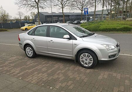 Ford Focus 1.6 Automatik* Zahnriemen neu* Fahrbereit