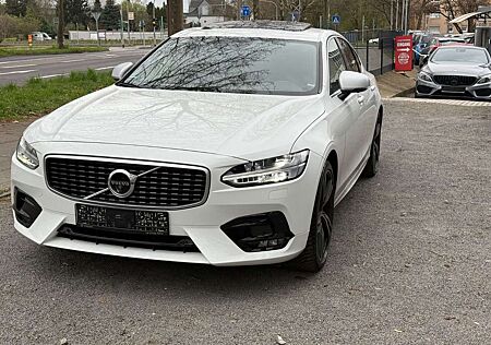Volvo S90 Lim. R Design /Auto /Leder/Navi/Head Up