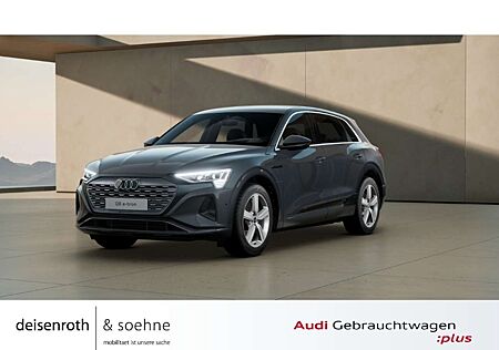 Audi Q8 e-tron advanced 55 qu AHK/HuD/Matrix/PBox/20''/Assist/LHZ