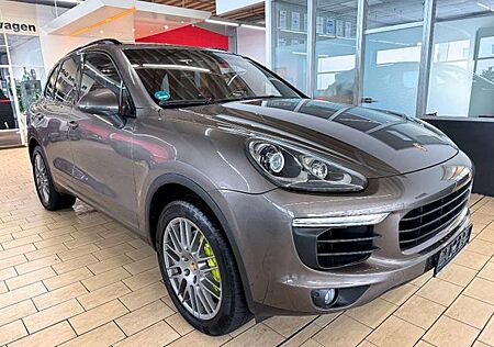 Porsche Cayenne S E-Hybrid *NAVI+BI-XEN+PASM+PANO+BOSE*