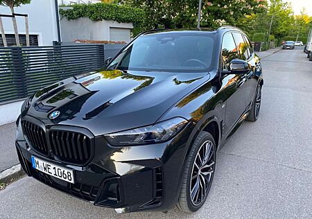BMW X5 xDrive30d M Sportpaket Pro*AHK*Komfort*22 Zoll*