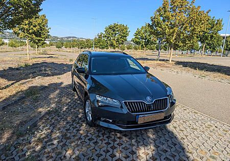 Skoda Superb 1.4 TSI ACT Ambition – AHK, Rückfahrkamera, Winterreifen, dunkle Scheiben