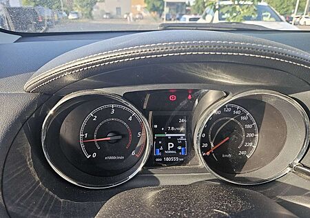 Peugeot 4007 HDI FAP 7-Sitzer DCS Sport
