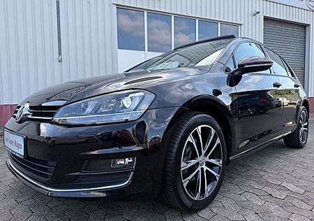 VW Golf Volkswagen 1,2 TSI 81kW Allstar 7-DSG/LED/PANO/NAVI