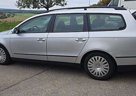 VW Passat Variant Volkswagen Trendline