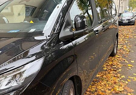 Ford Tourneo Custom 320 L1H1 VA Active