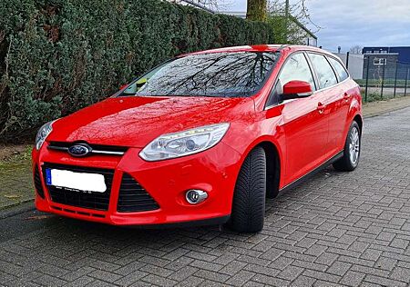 Ford Focus Turnier 2.0 TDCi DPF Aut. Titanium