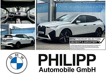 BMW iX xDrive40 Sportpaket AHK Massage h&k PanoSky