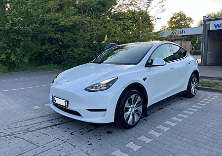 Tesla Model Y Long Range Dual Motor AWD