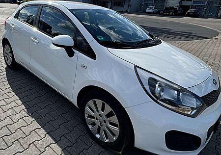 Kia Rio 1.4 Spirit