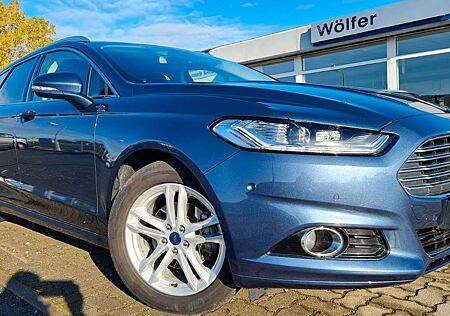 Ford Mondeo Turn. Titanium Standh. Top Ausst. LED +WR