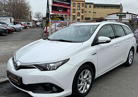 Toyota Auris TOURING SPORTS HYBRID 1,8 *R-KAMERA*1.HAND