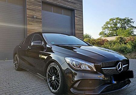 Mercedes-Benz CLA 200 7G-DCT AMG Line