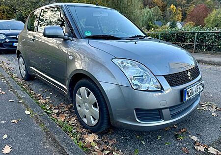 Suzuki Swift Comfort 8-Fach Klima 1.HandTüv10/2026 Top